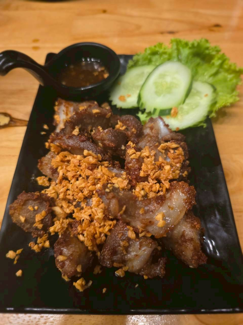 กระดูกอ่อนทอดกระเทียม