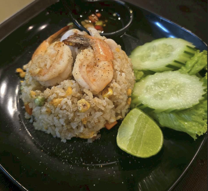 ข้าวผัดทะเล